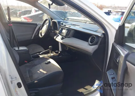 2018 Toyota Rav4 Xle из США, поврежденный, VIN JTMRFREV4JJ232840